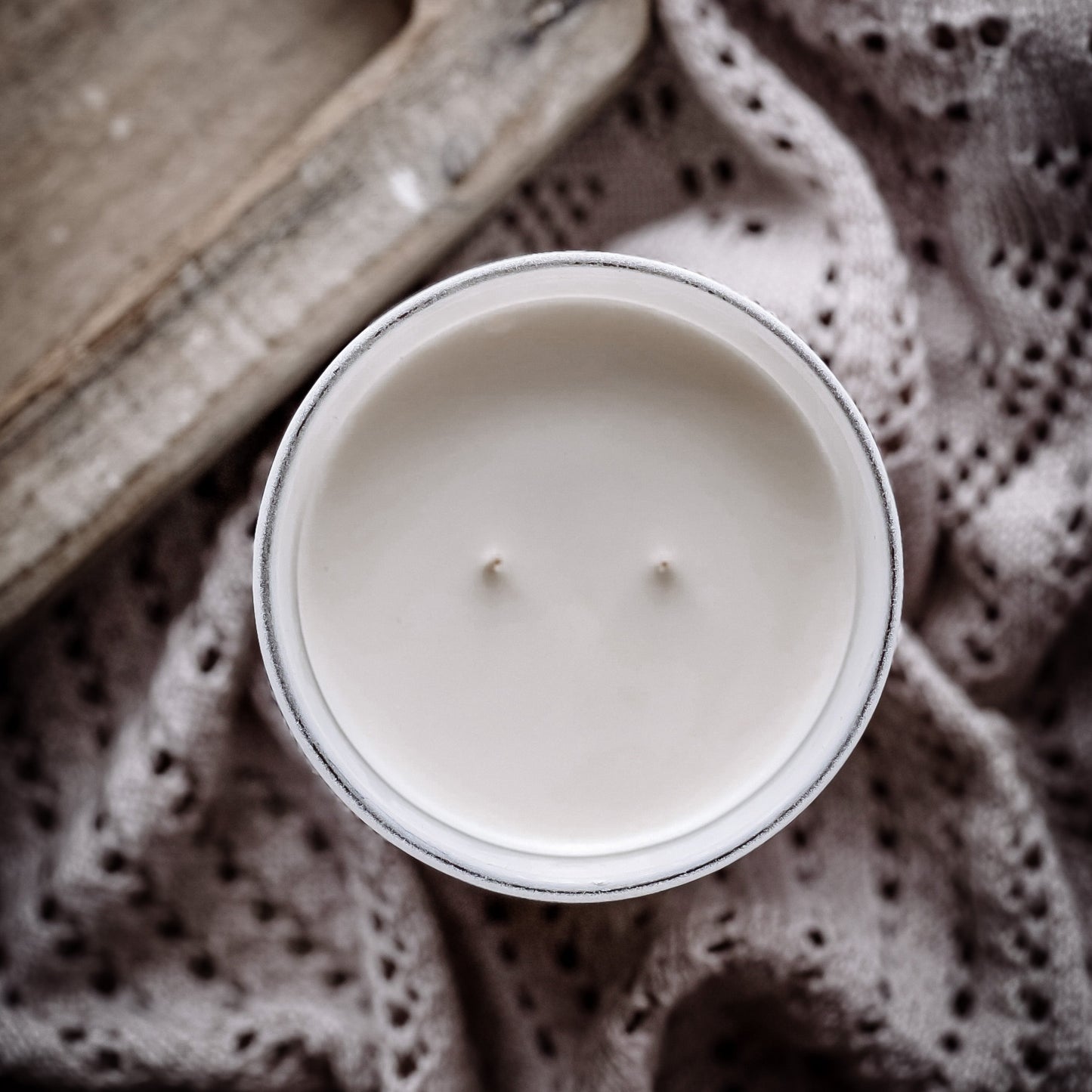 Smouldering Addiction Scented Candle Classic White Collection